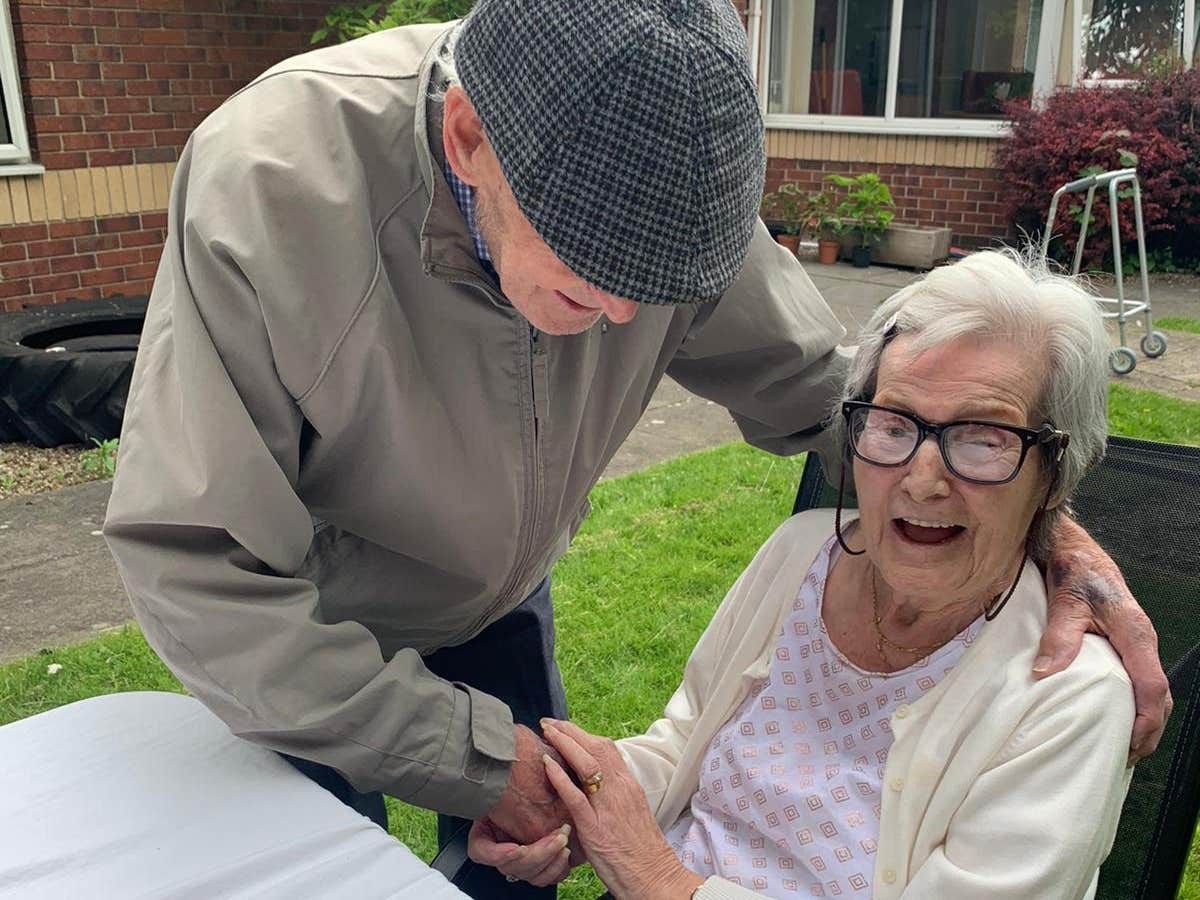 Hull twins, 92, reunited after lockdown separation